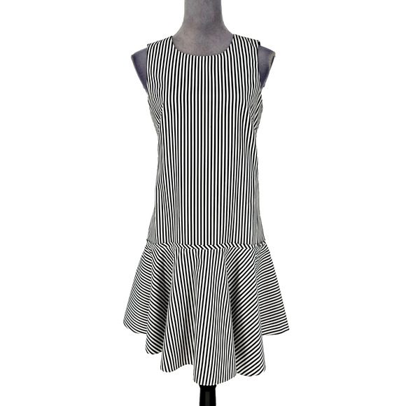 Donna Morgan Dresses & Skirts - Donna Morgan Dress Womens 6 White Black Stripe Cotton Blend Ruffle Hem Back Zip